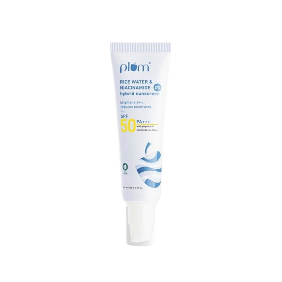 Plum 2% Niacinamide & Rice Water Hybrid Face Sunscreen With SPF 50 PA+++ (50gm) Plum 2% Niacinamide & Rice Water Hybrid Face Sunscreen With SPF 50 PA+++ (50gm)